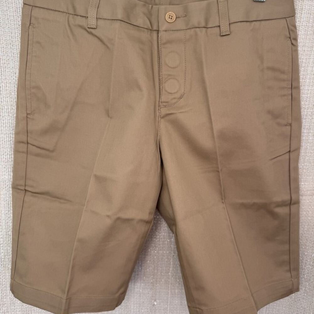 Lands End NWOT Women's Khaki Shorts Size 6 w/ magnets